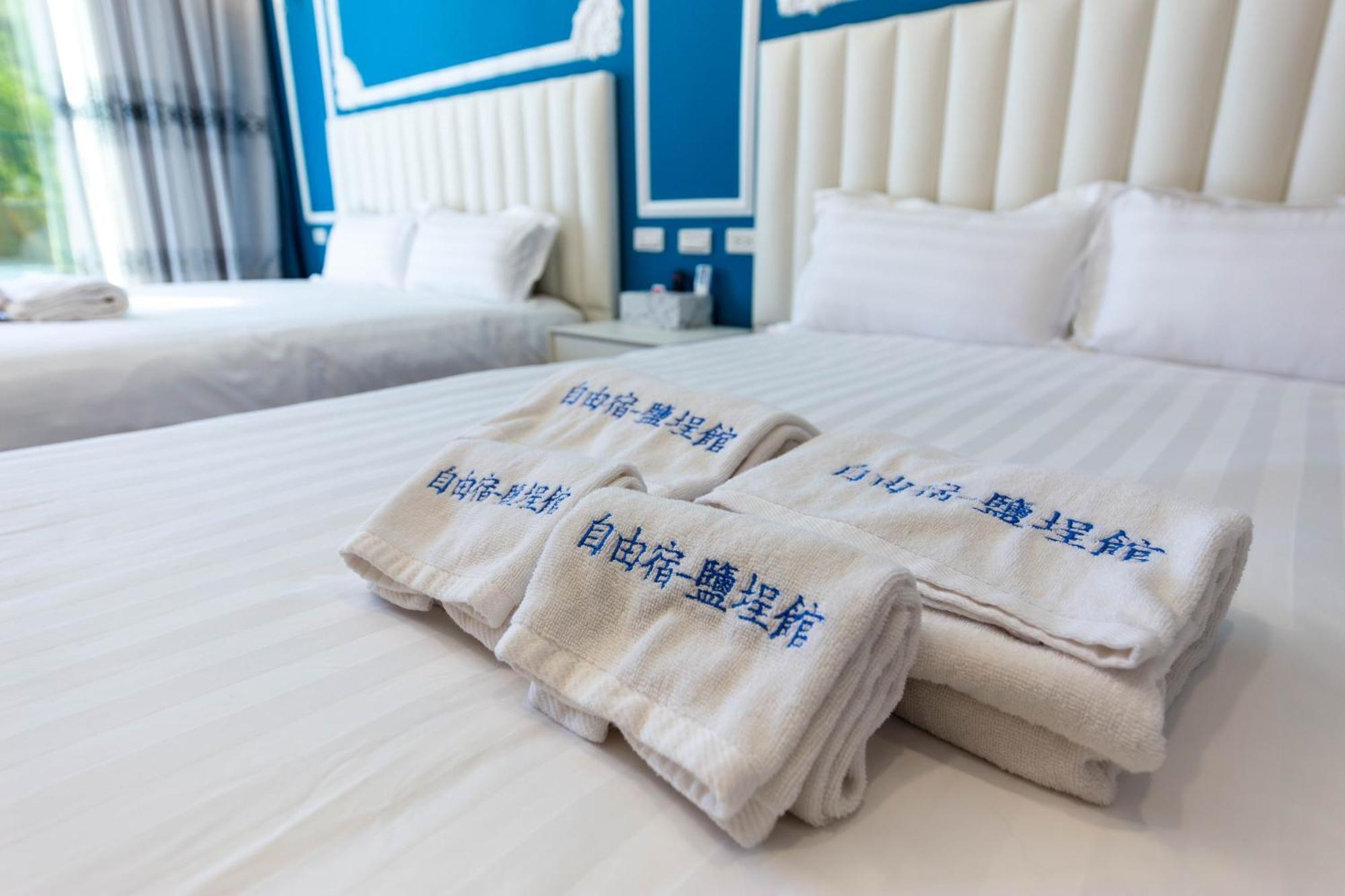Ez Stay Yancheng Kaohsiung Exterior photo
