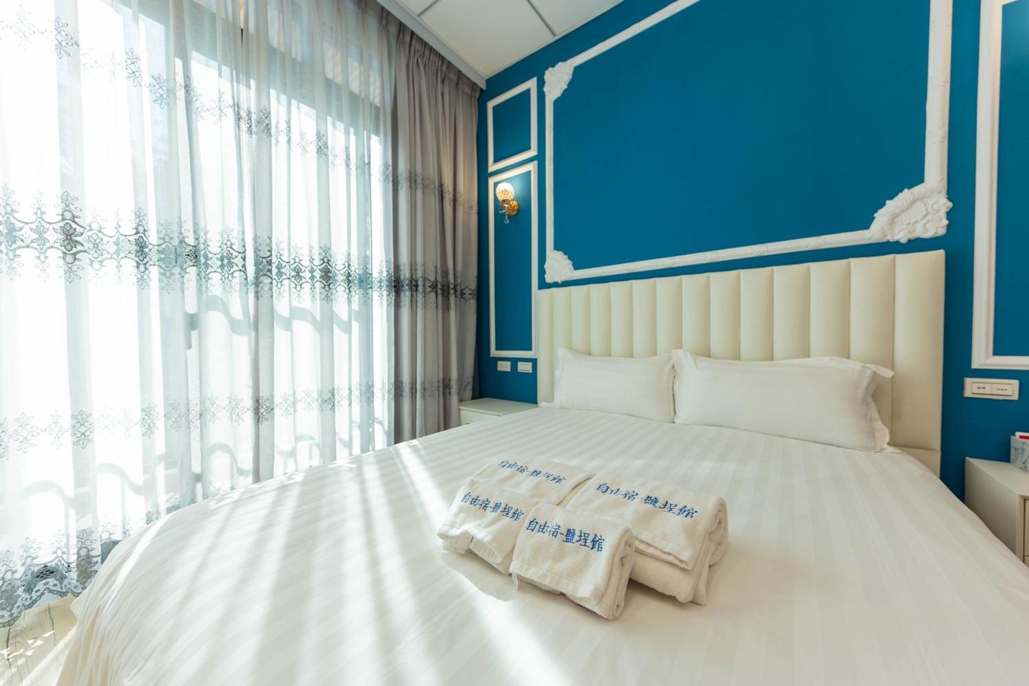 Ez Stay Yancheng Kaohsiung Exterior photo