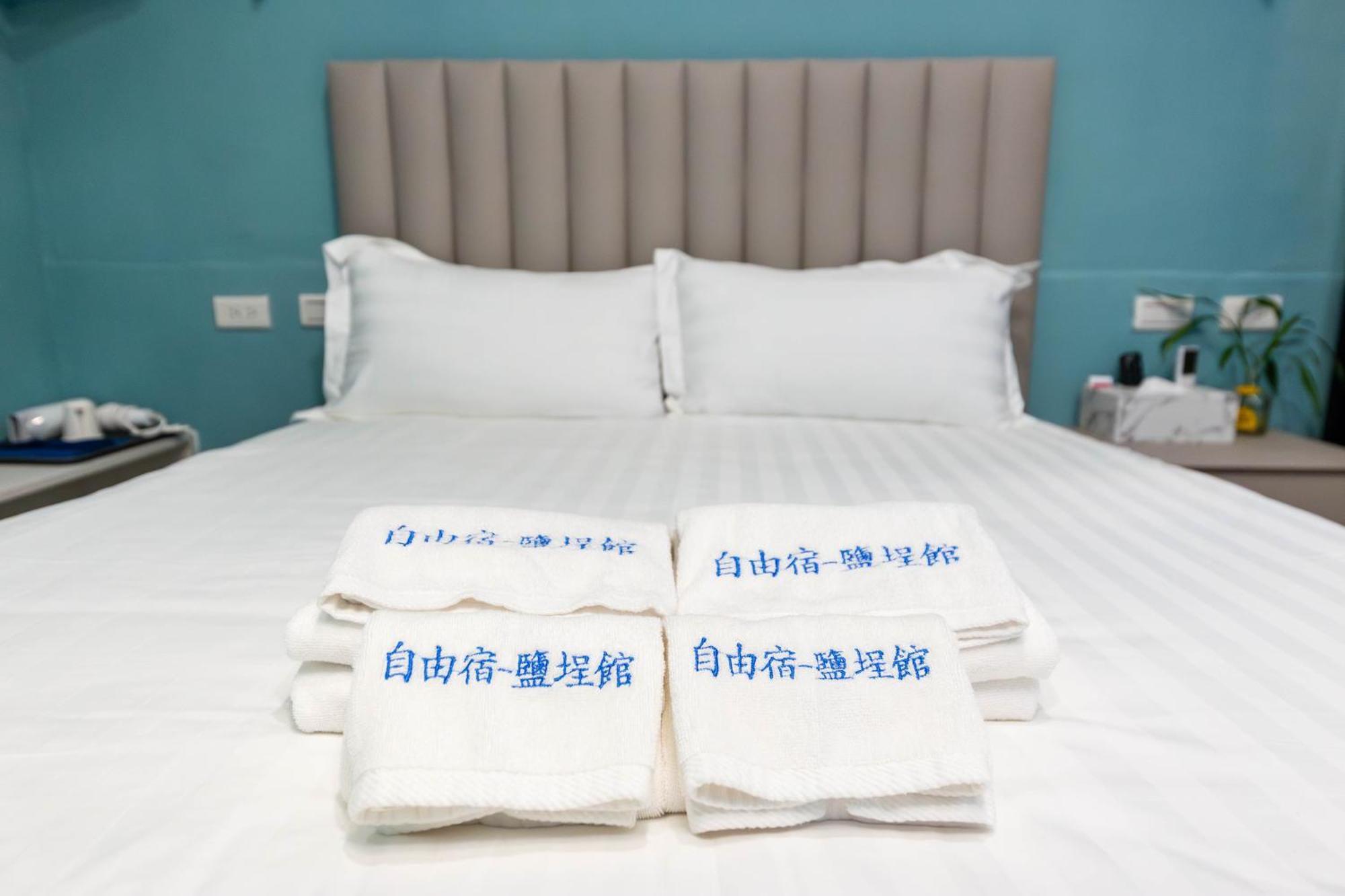 Ez Stay Yancheng Kaohsiung Exterior photo