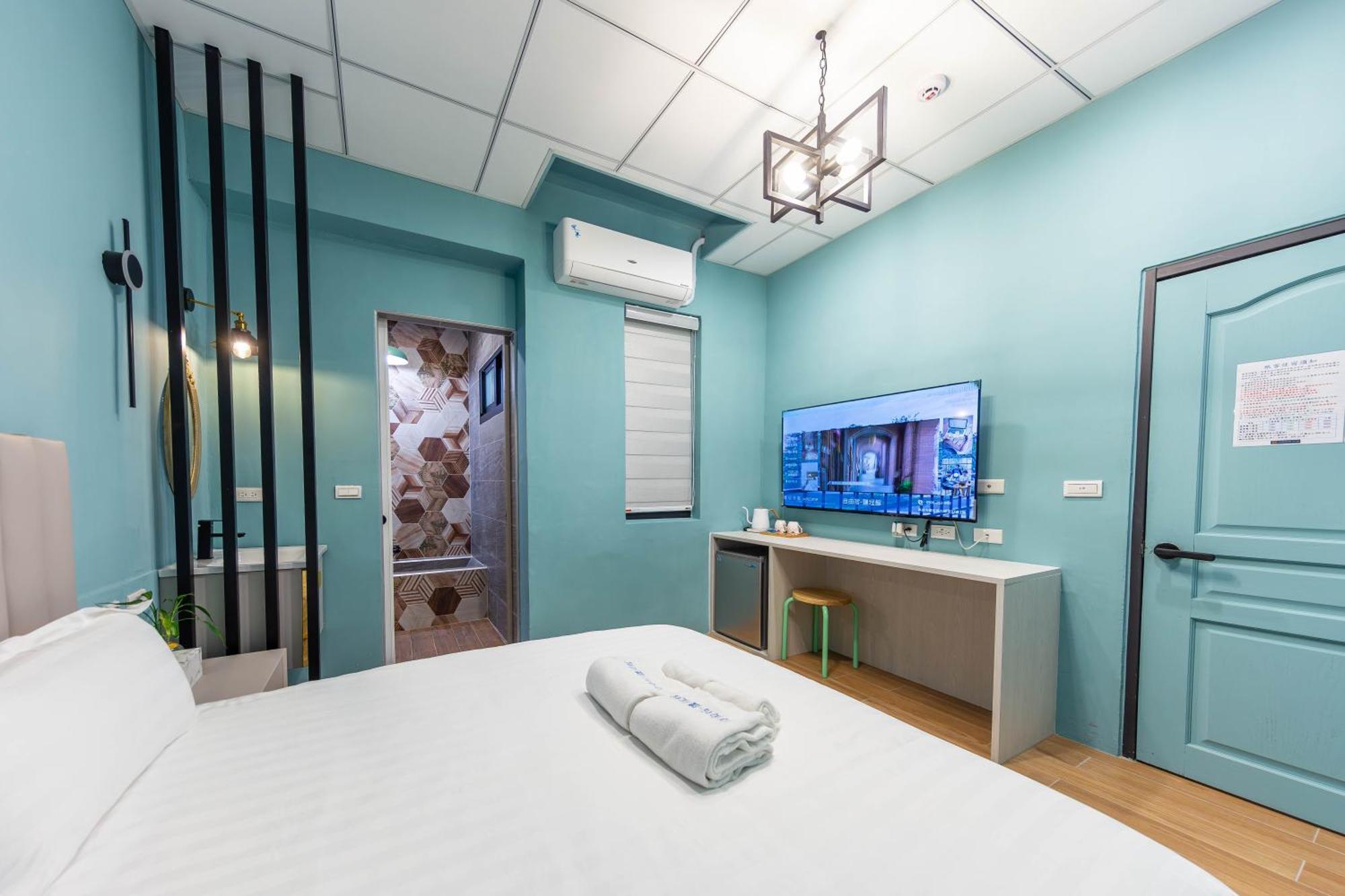 Ez Stay Yancheng Kaohsiung Exterior photo